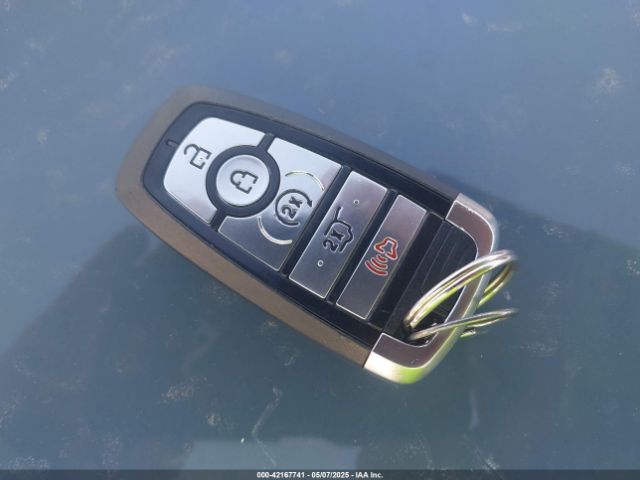 1FMCU0GNXPUA65598 Ford Escape Active