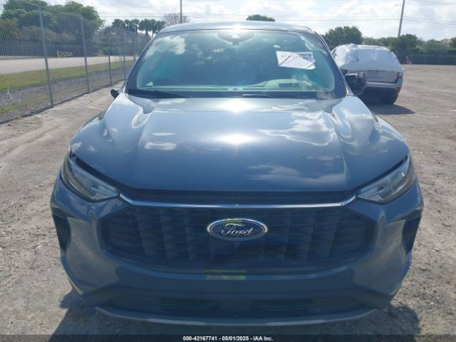 1FMCU0GNXPUA65598 Ford Escape Active