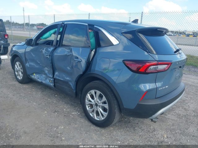 1FMCU0GNXPUA65598 Ford Escape Active