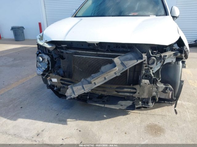 5NMS23AD0LH221947 Hyundai Santa Fe Se