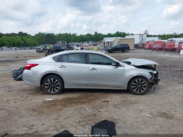 1N4AL3AP3HC248218 Nissan Altima