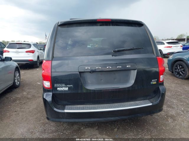2C4RDGCG2KR564111 Dodge Grand Caravan Sxt