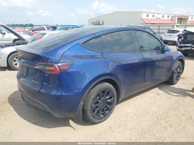 2023 TESLA MODEL Y 7SAYGDEE5PA080952 Photo 3