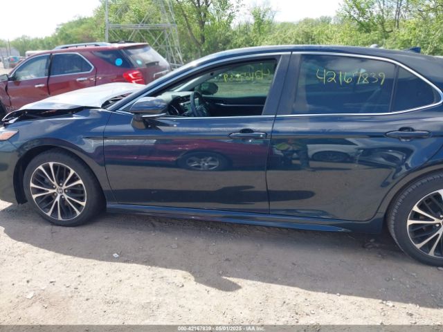 4T1B11HK6KU695657 Toyota CAMRY SE