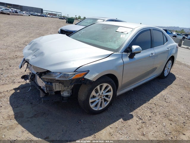 4T1C11AK8NU649637 Toyota CAMRY LE