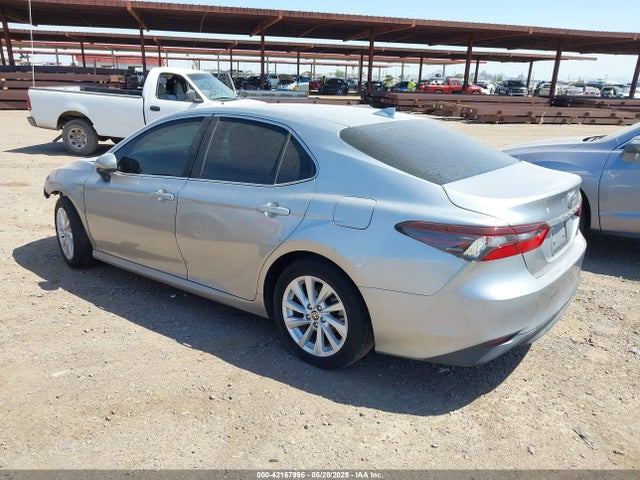 4T1C11AK8NU649637 Toyota CAMRY LE