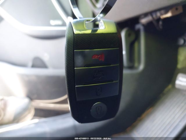 5XYPK4A55GG155528 KIA Sorento 3.3l Sx