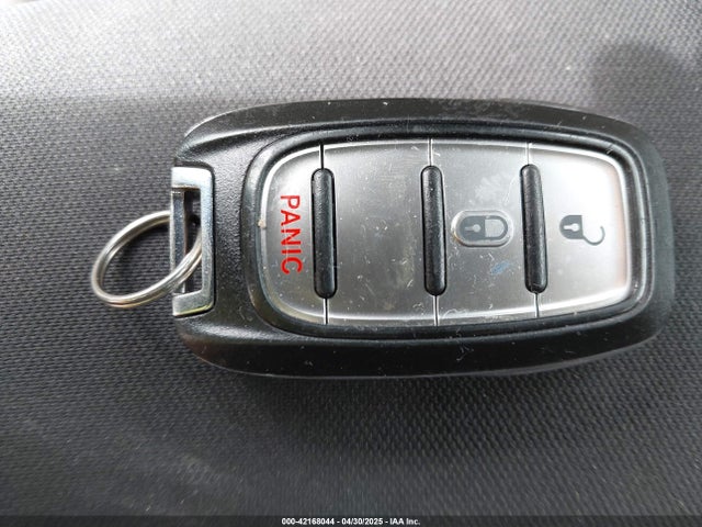 2C4RC1AG0JR113101 Chrysler PACIFICA L