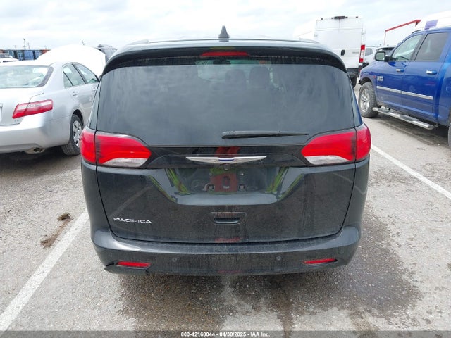2C4RC1AG0JR113101 Chrysler PACIFICA L
