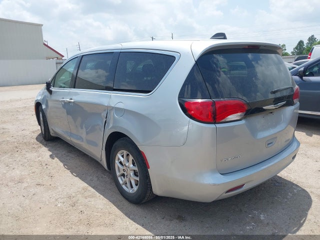 Chrysler Voyager Lx 2023 2C4RC1CGXPR535673 Image 3