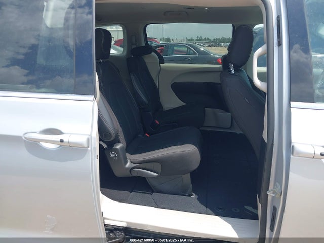Chrysler Voyager Lx 2023 2C4RC1CGXPR535673 Image 8