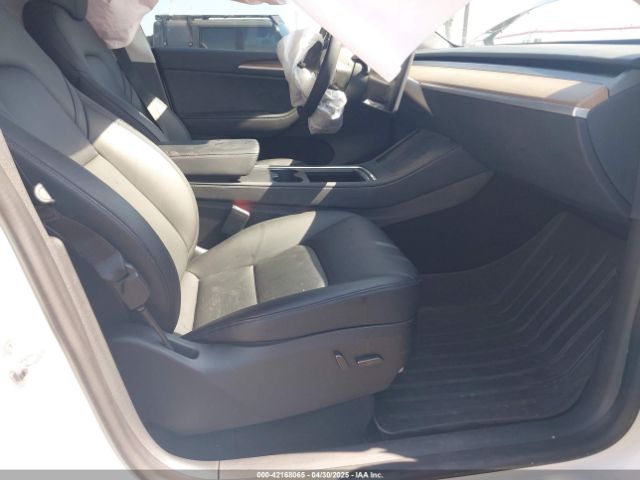 7SAYGDEE1PA034664 Tesla Model Y