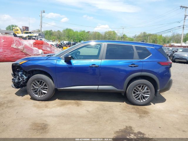 5N1BT3AB7PC918866 Nissan Rogue S Intelligent Awd