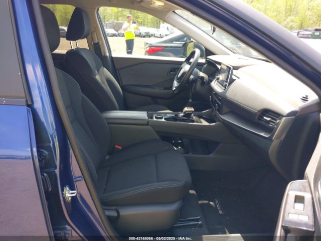 5N1BT3AB7PC918866 Nissan Rogue S Intelligent Awd