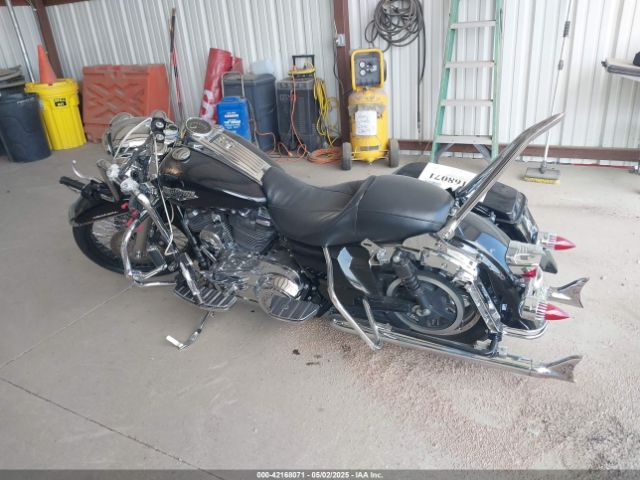 2018 HARLEY-DAVIDSON FLHR 1HD1FBC19JB620417 Photo 2