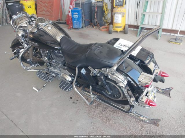 2018 HARLEY-DAVIDSON FLHR 1HD1FBC19JB620417 Photo 3