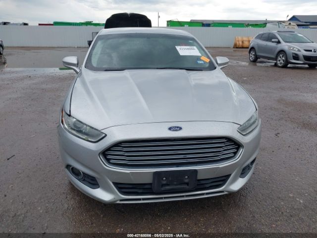 3FA6P0HDXGR245966 Ford FUSION SE