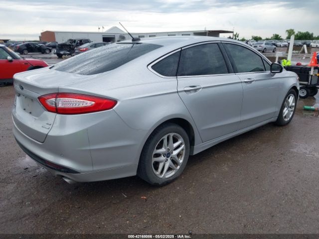 3FA6P0HDXGR245966 Ford FUSION SE