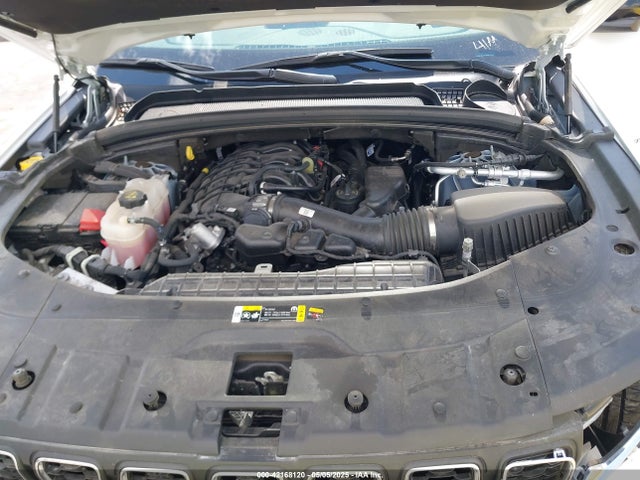 1C4RJJAG3P8901882 Jeep Grand Cherokee L Laredo 4x2