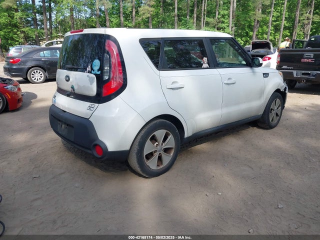 KNDJN2A23G7272576 KIA Soul