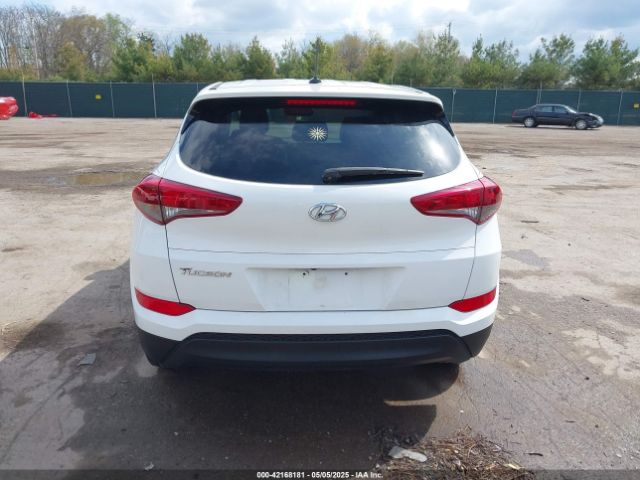 KM8J23A4XGU237420 Hyundai TUCSON SE