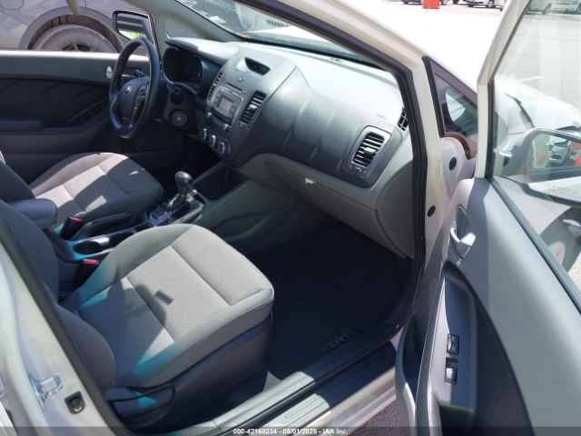 3KPFK4A78HE101037 KIA FORTE LX