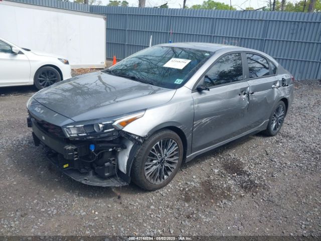 3KPF54AD0NE490720 KIA Forte Gt-line