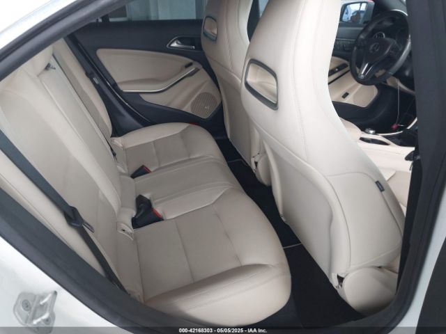 WDDSJ4EBXEN117043 Mercedes-Benz CLA 250