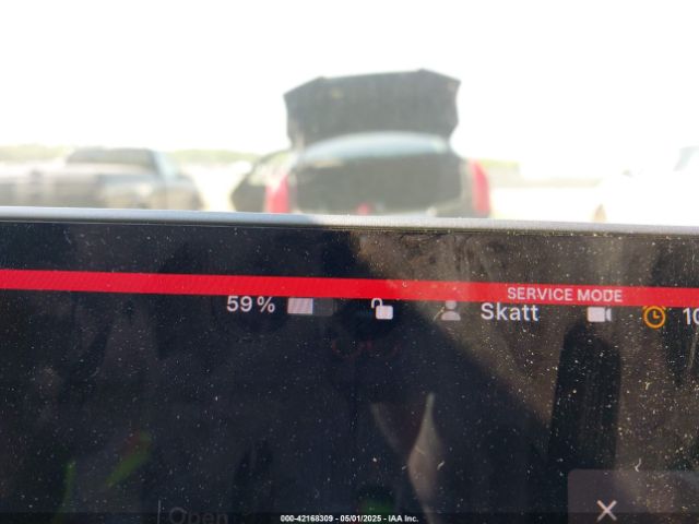 5YJ3E1EB0JF151499 Tesla 2018