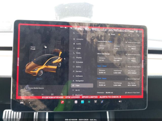 5YJ3E1EB0JF151499 Tesla 2018