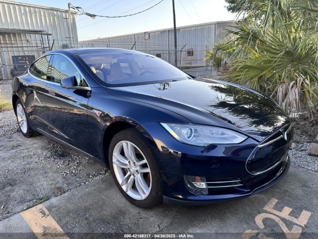 2013 TESLA MODEL S 5YJSA1DN8DFP17027