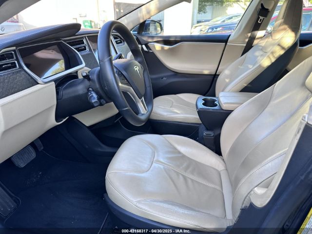 2013 TESLA MODEL S 5YJSA1DN8DFP17027 Photo 4