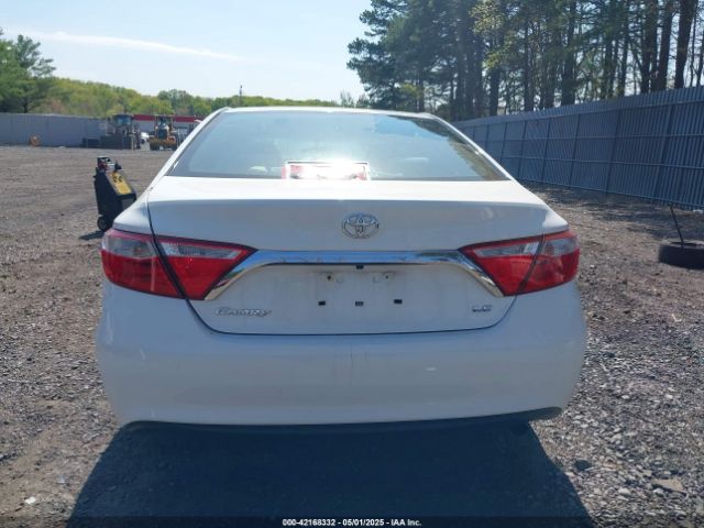 4T4BF1FK3GR579964 Toyota CAMRY LE