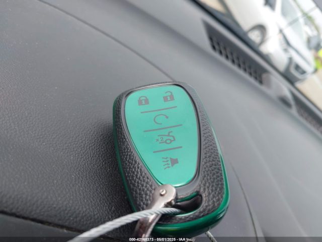 3GNAXSEV3JL123092 Chevrolet EQUINOX LT
