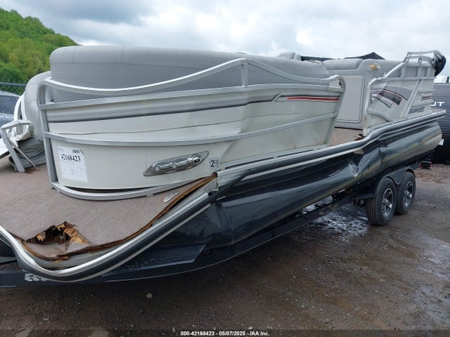 Ranger Pontoon 2021 RGR21618G121 Image 6