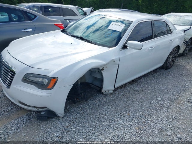 Chrysler 300 300s 2014 2C3CCABG6EH140730 Image 2