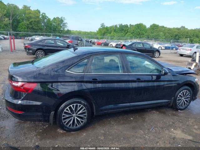 3VWN57BU1MM103136 Volkswagen Jetta 1.4t R-line/1.4t S