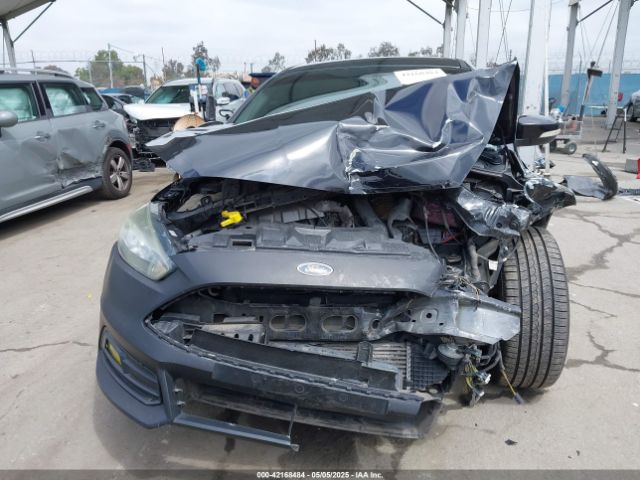 1FADP3L92GL268071 Ford FOCUS ST