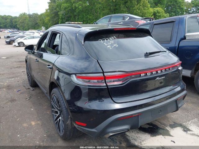 2022 PORSCHE MACAN WP1AA2A52NLB09801 Photo 2