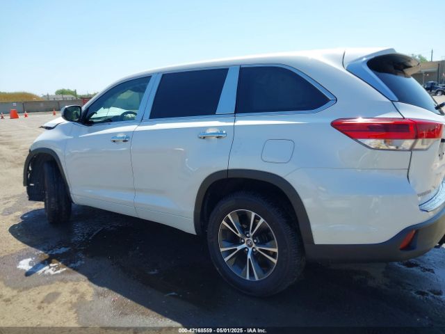 5TDZZRFH7HS221067 Toyota Highlander Le