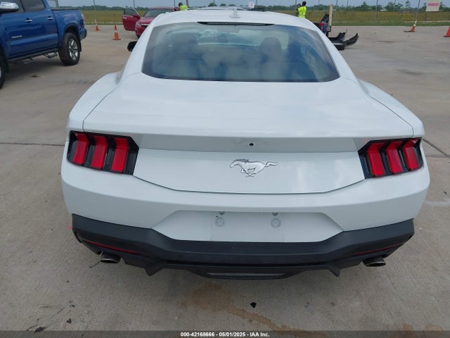 Ford 4v 2024 1FA6P8TH3R5139955 Image 16