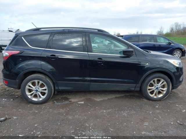 1FMCU9HD6JUA37489 Ford ESCAPE SEL