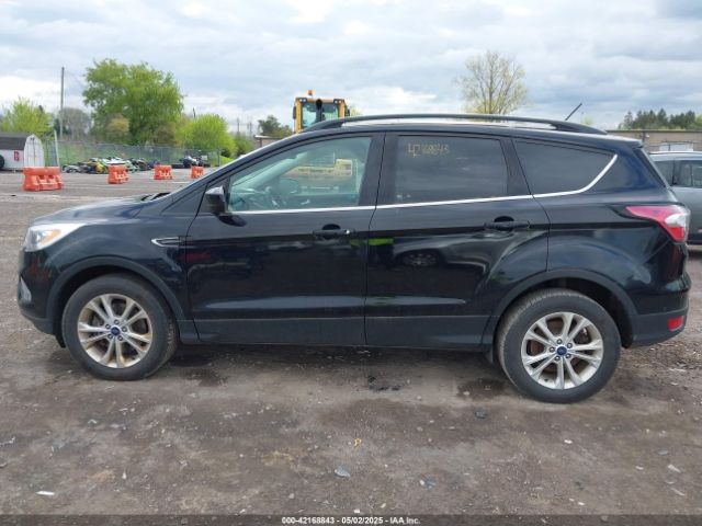 1FMCU9HD6JUA37489 Ford ESCAPE SEL