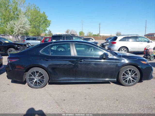 4T1G11AK1NU688670 Toyota CAMRY SE