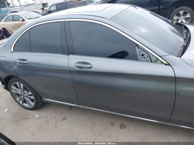 WDDWF8DB4KR463153 Mercedes-Benz C 300