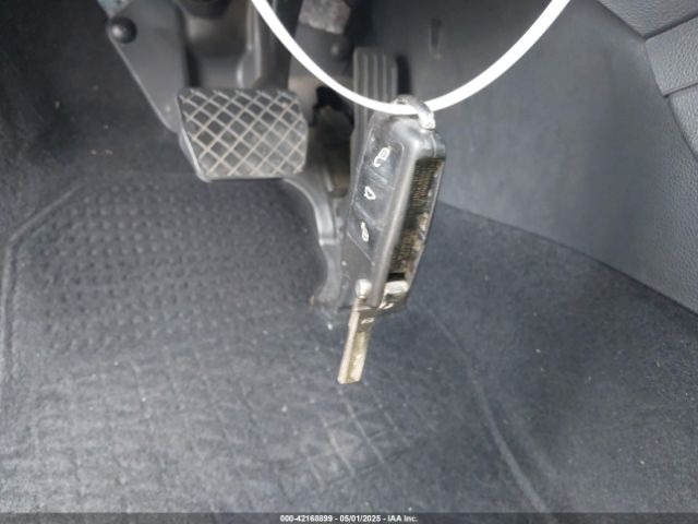 3VWD17AJXEM378102 Volkswagen Jetta 1.8t Se