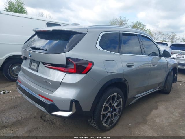 2024 BMW X1 WBX73EF01R5Z34018 Photo 3