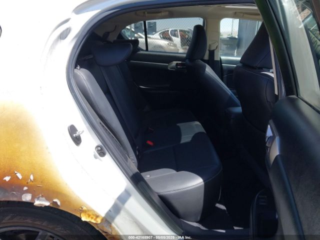 JTHKD5BH2F2232110 Lexus CT 200H