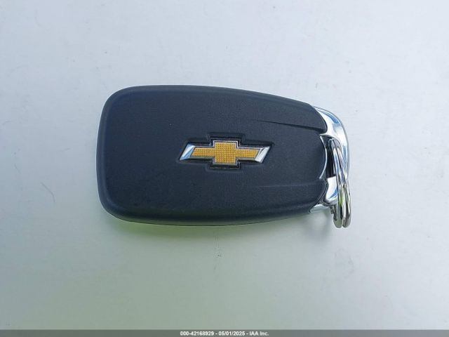 KL7CJLSB3JB675483 Chevrolet Trax Lt