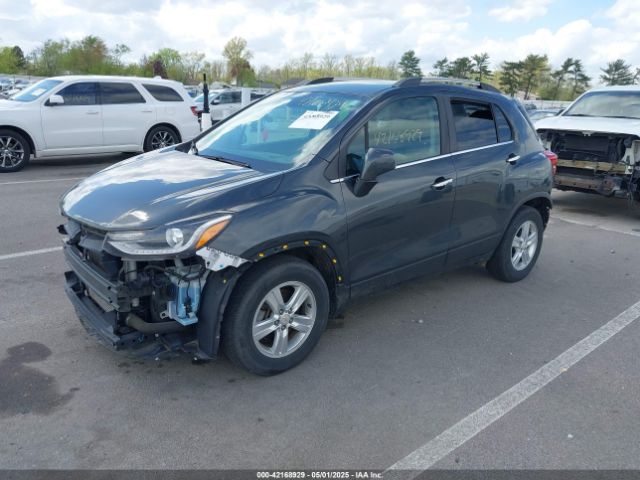 KL7CJLSB3JB675483 Chevrolet Trax Lt